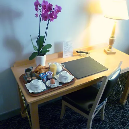 Hotel Central Saint Germain-3